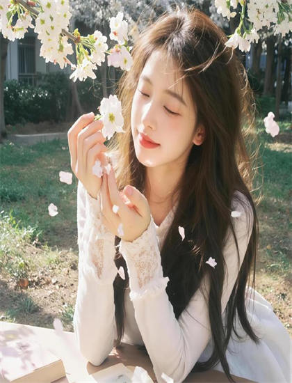 文化分析：《色迷睡美人(陪睡美人)》中的票房的收入数据与市场反应 思考文化传承与创新的路径